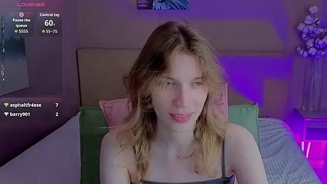 Snapshot of Emily_Cartex chatting on 25, 7, 2026 Emily Cartex online show from 25, 7, 2026
