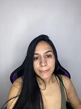 Snapshot of Reef5-2 chatting on 25, 4, 2026 Reef5-2 online show from 25, 4, 2026