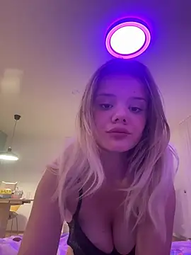 Snapshot of badbunnybabsy chatting on 24, 7, 2026 badbunnybabsy online show from 24, 7, 2026