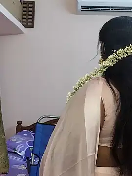 Snapshot of telugu_Geetha40 chatting on 9, 5, 2026 telugu Geetha40 online show from 9, 5, 2026