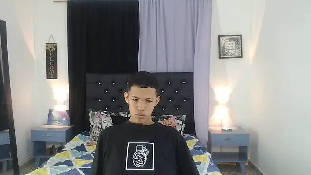 PhillipCox online show from 19, 5, 2026