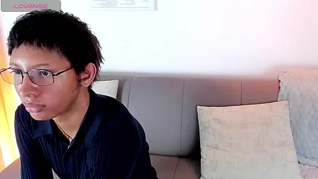 Snapshot of brook_sun chatting on 27, 4, 2026 brook sun online show from 27, 4, 2026