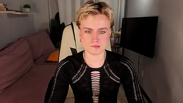 Snapshot of cumboydoll chatting on 4, 5, 2026 cumboydoll online show from 4, 5, 2026