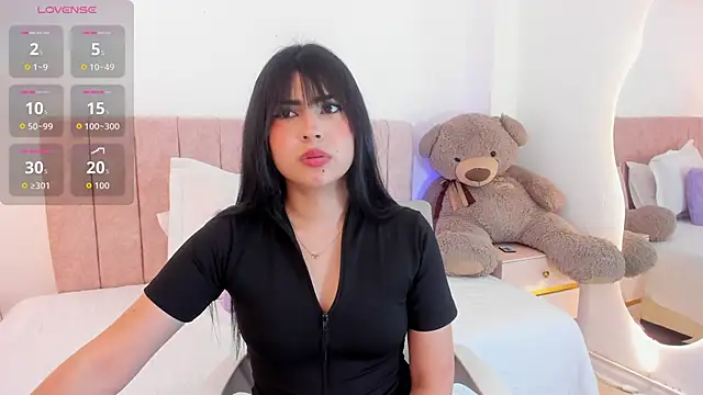 Snapshot of SofiVelvet_ chatting on 25, 4, 2026 SofiVelvet online show from 25, 4, 2026