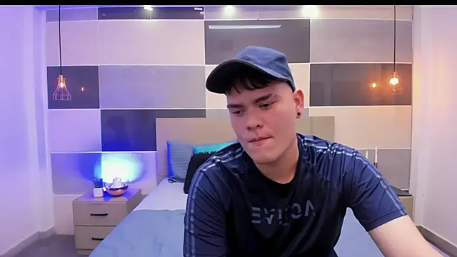 Snapshot of Alexei_lux chatting on 27, 4, 2026 Alexei lux online show from 27, 4, 2026