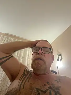 Snapshot of Caesar_Baxter chatting on 26, 4, 2026 Caesar Baxter online show from 26, 4, 2026