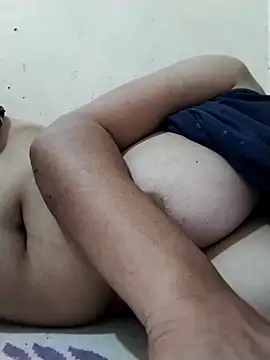 Snapshot of Zi90m chatting on 26, 4, 2026 Zi90m online show from 26, 4, 2026