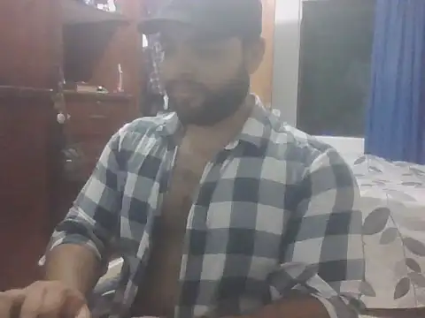 Snapshot of Bearmachin chatting on 28, 4, 2026 Bearmachin online show from 28, 4, 2026