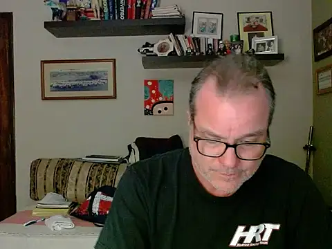 Snapshot of Doegi chatting on 26, 4, 2026 Doegi online show from 26, 4, 2026