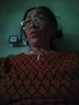 Snapshot of mouth22 chatting on 18, 5, 2026 mouth22 online show from 18, 5, 2026