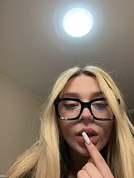 Snapshot of Alictris chatting on 26, 4, 2026 Alictris online show from 26, 4, 2026