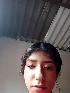 Snapshot of yenihernandez_123 chatting on 27, 4, 2026 yenihernandez 123 online show from 27, 4, 2026