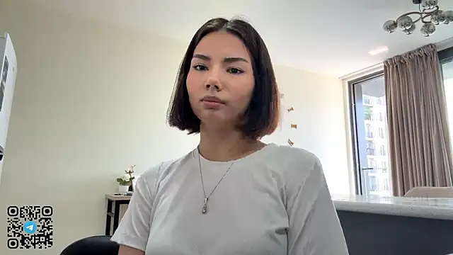 Snapshot of MarylnMonnier chatting on 27, 4, 2026 MarylnMonnier online show from 27, 4, 2026