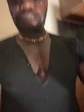 Snapshot of BlackButtMuscle chatting on 1, 5, 2026 BlackButtMuscle online show from 1, 5, 2026