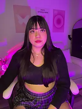 Snapshot of iEmily_ chatting on 17, 5, 2026 iEmily online show from 17, 5, 2026