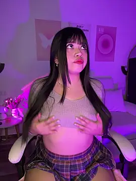 Snapshot of iEmily_ chatting on 20, 5, 2026 iEmily online show from 20, 5, 2026