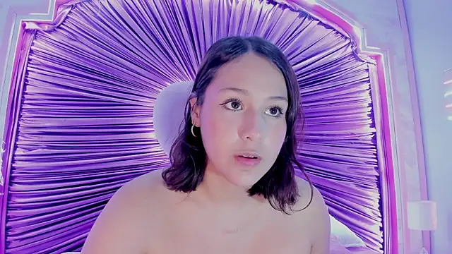AmelieCooper online show from 4, 6, 2026