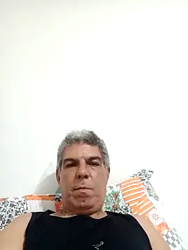 Snapshot of Pgross1 chatting on 26, 4, 2026 Pgross1 online show from 26, 4, 2026