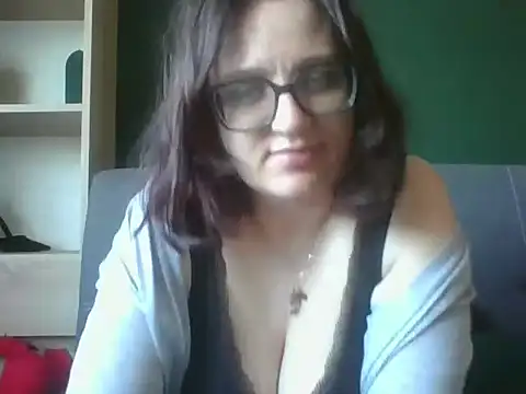 Snapshot of sensual_paris chatting on 30, 4, 2026 sensual paris online show from 30, 4, 2026