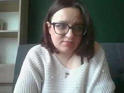 Snapshot of sensual_paris chatting on 5, 5, 2026 sensual paris online show from 5, 5, 2026