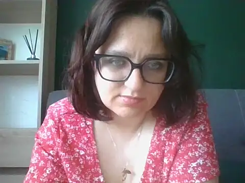 Snapshot of sensual_paris chatting on 25, 5, 2026 sensual paris online show from 25, 5, 2026