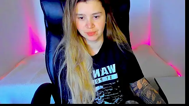 Snapshot of Natali_Secret chatting on 3, 5, 2026 Natali Secret online show from 3, 5, 2026