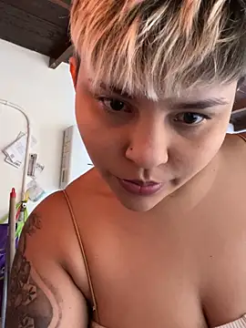 A CURVY HOT online show from 20, 5, 2026