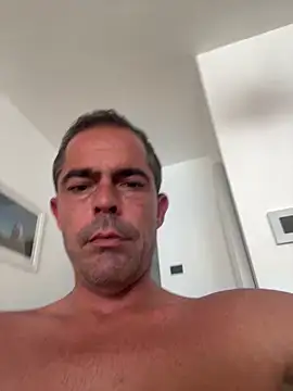 Snapshot of Riccardo86xx chatting on 18, 6, 2026 Riccardo86xx online show from 18, 6, 2026