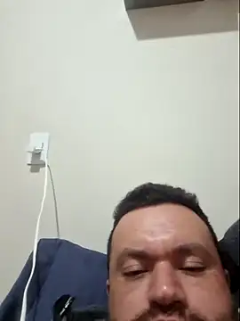 Snapshot of comeraba chatting on 2, 7, 2026 comeraba online show from 2, 7, 2026