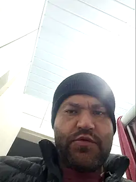 Snapshot of comeraba chatting on 10, 7, 2026 comeraba online show from 10, 7, 2026