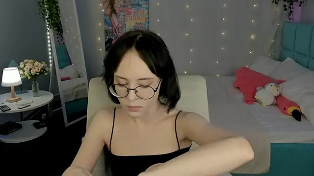 Snapshot of Lilac-Muse chatting on 16, 6, 2026 Lilac-Muse online show from 16, 6, 2026