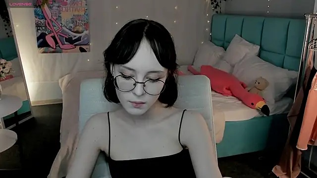 Snapshot of Lilac-Muse chatting on 11, 7, 2026 Lilac-Muse online show from 11, 7, 2026
