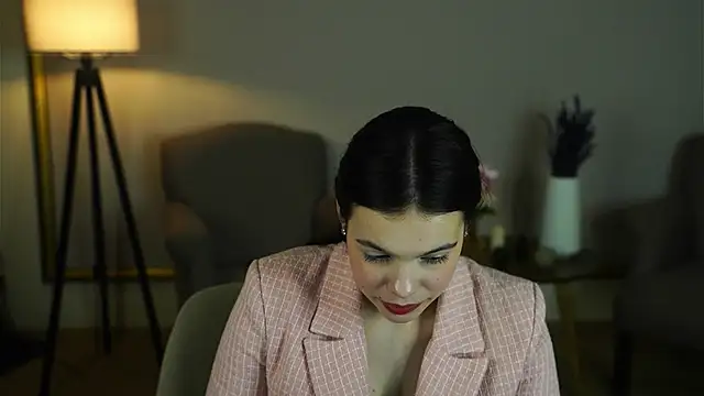 Snapshot of SeemaPelchat chatting on 27, 4, 2026 SeemaPelchat online show from 27, 4, 2026