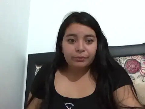 Snapshot of SweetNataly2123 chatting on 27, 4, 2026 SweetNataly2123 online show from 27, 4, 2026