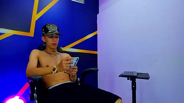 Snapshot of Timmy_Turner333 chatting on 27, 4, 2026 Timmy Turner333 online show from 27, 4, 2026