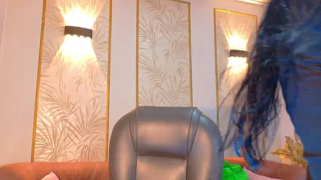 Snapshot of Dalila_5 chatting on 4, 6, 2026 Dalila 5 online show from 4, 6, 2026