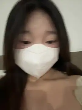 Snapshot of Ni_Tran chatting on 15, 7, 2026 Ni Tran online show from 15, 7, 2026