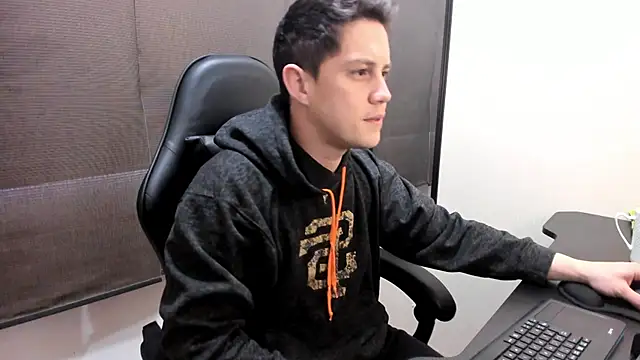 Snapshot of KendricTorres chatting on 29, 6, 2026 KendricTorres online show from 29, 6, 2026