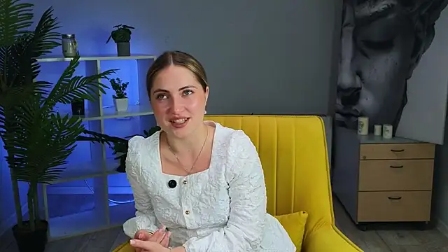 Snapshot of BernardaKrasner chatting on 28, 4, 2026 BernardaKrasner online show from 28, 4, 2026