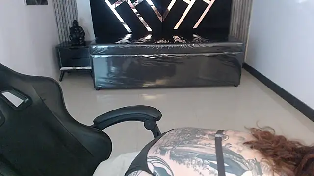 Snapshot of DamiaOshun_ch chatting on 28, 6, 2026 DamiaOshun ch online show from 28, 6, 2026