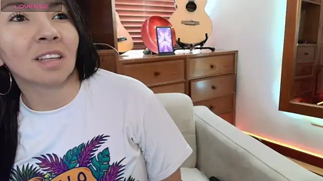 Taliapeach online show from 12, 6, 2026