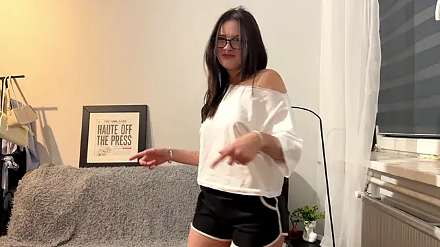 Snapshot of twilighttease chatting on 27, 4, 2026 twilighttease online show from 27, 4, 2026