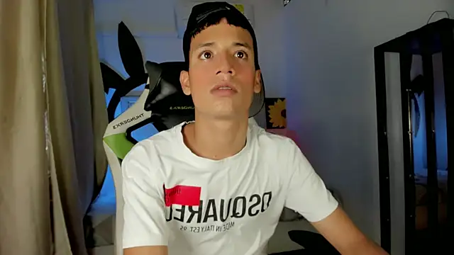 Snapshot of Jr_flow chatting on 28, 4, 2026 Jr flow online show from 28, 4, 2026