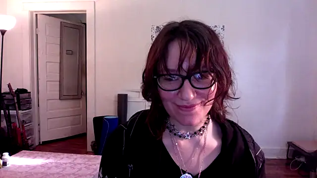 Snapshot of AnnywnBelle chatting on 28, 4, 2026 AnnywnBelle online show from 28, 4, 2026