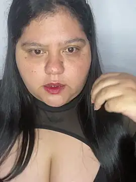 Snapshot of Latina_curvy77 chatting on 28, 4, 2026 Latina curvy77 online show from 28, 4, 2026