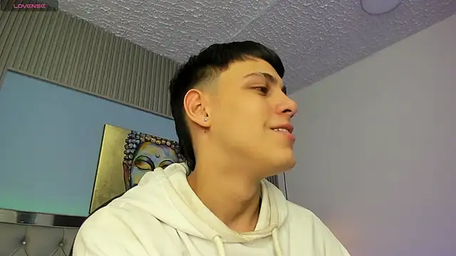 Snapshot of Ethanx18_ chatting on 7, 7, 2026 Ethanx18 online show from 7, 7, 2026