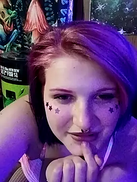 Snapshot of yourfavfallenstar chatting on 27, 4, 2026 yourfavfallenstar online show from 27, 4, 2026