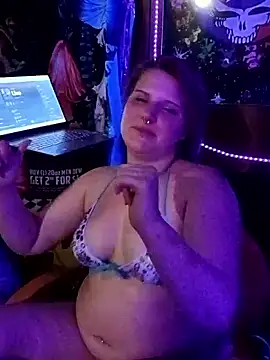 Snapshot of yourfavfallenstar chatting on 17, 6, 2026 yourfavfallenstar online show from 17, 6, 2026