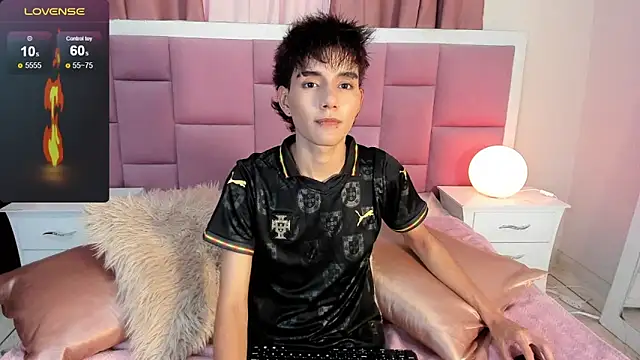 Snapshot of christopher_robin4 chatting on 16, 5, 2026 christopher robin4 online show from 16, 5, 2026