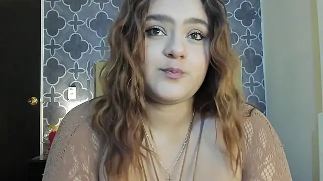 Snapshot of MechelleLyon chatting on 18, 5, 2026 MechelleLyon online show from 18, 5, 2026